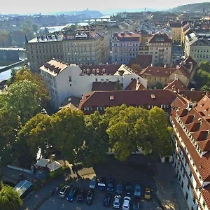 Pytloun Old Armoury Praag